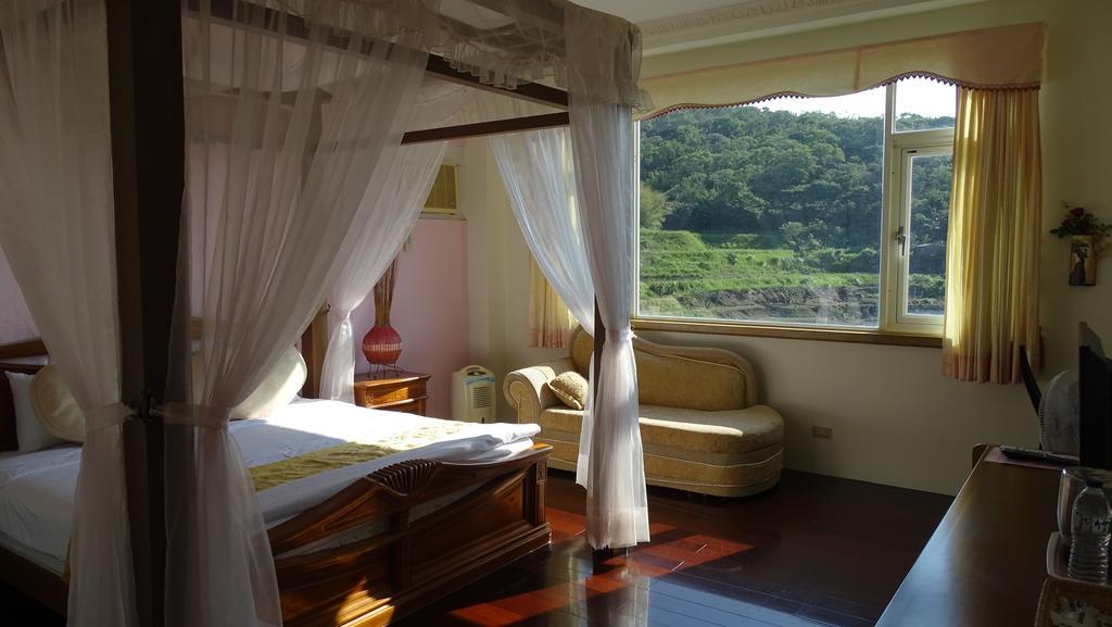 Emoonten Homestay Sanzhi Екстериор снимка