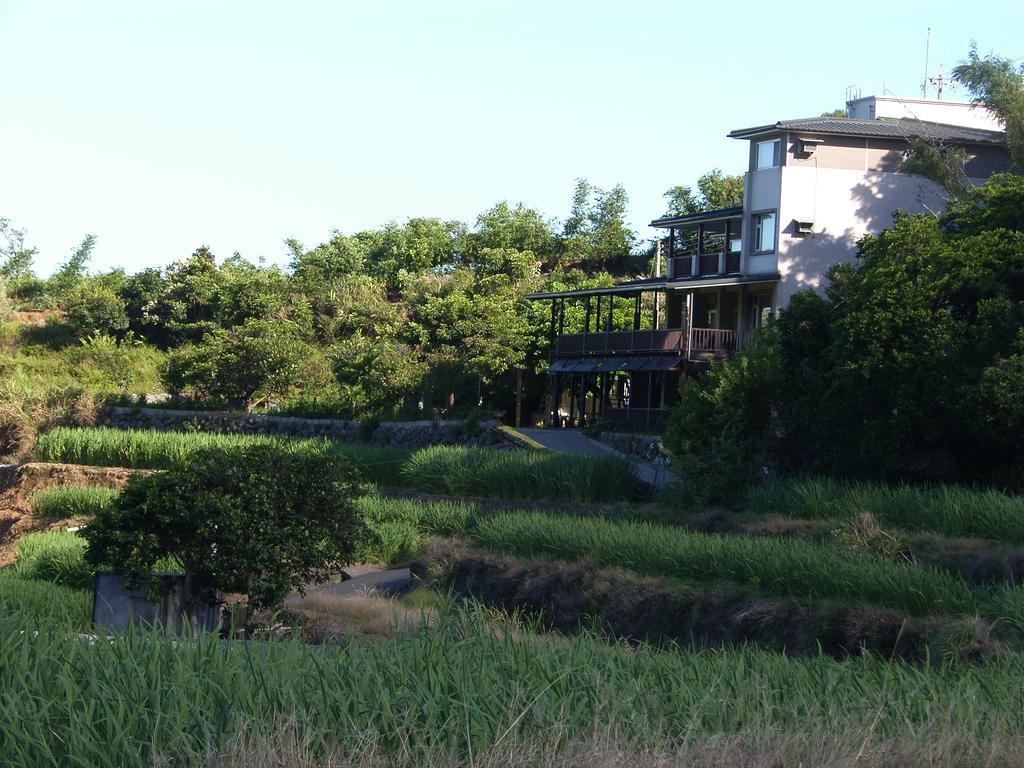 Emoonten Homestay Sanzhi Екстериор снимка