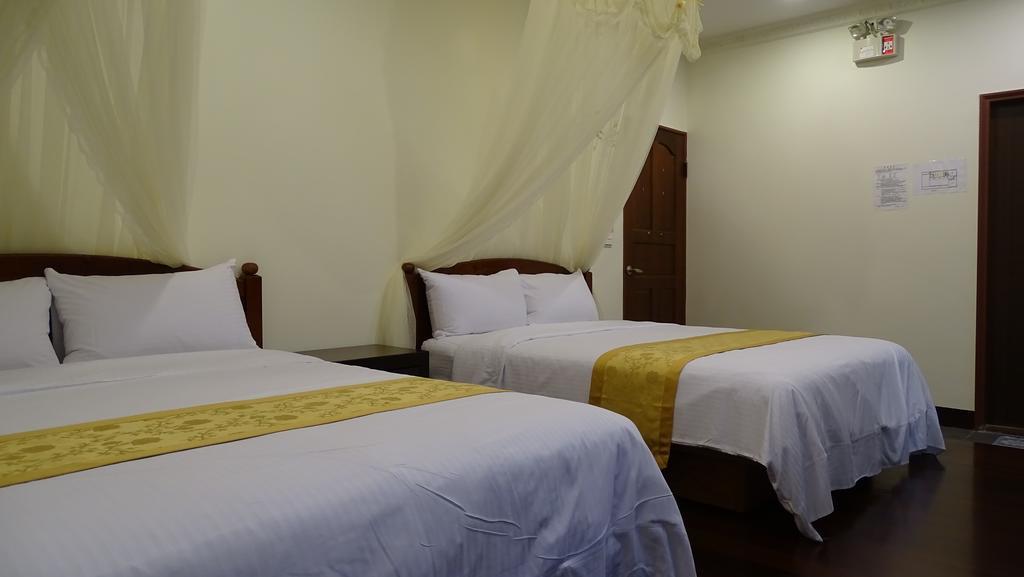 Emoonten Homestay Sanzhi Екстериор снимка