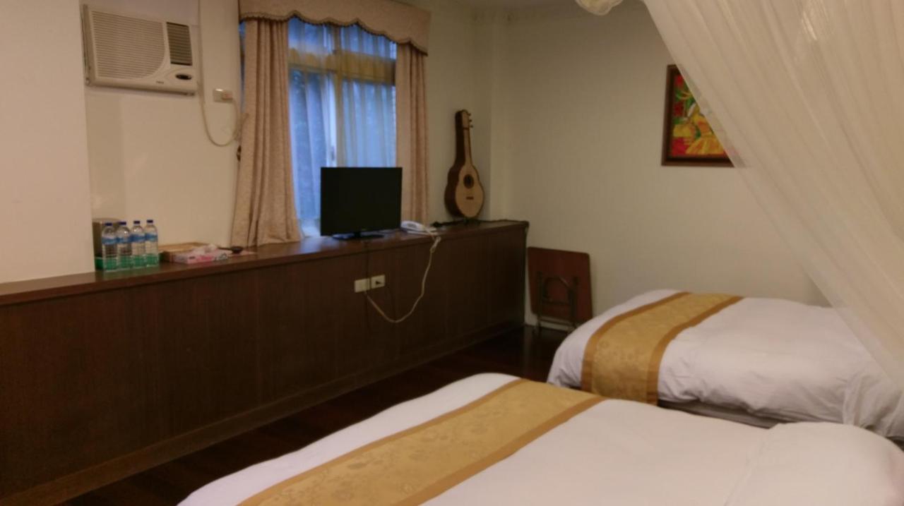 Emoonten Homestay Sanzhi Екстериор снимка